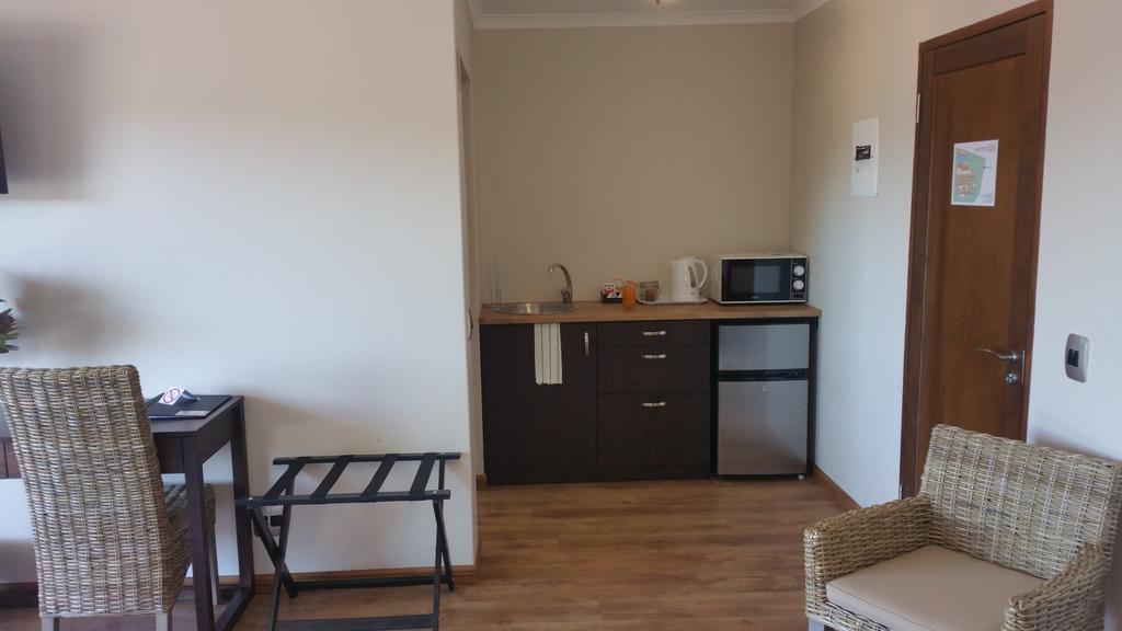 Bed and Breakfast Lala Panzi Plettenberg Bay Esterno foto