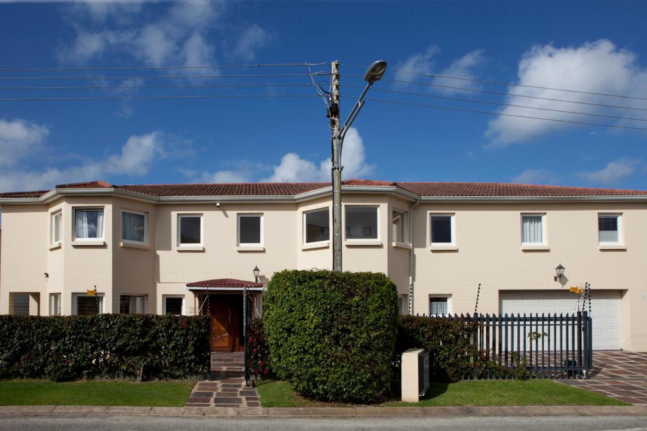 Bed and Breakfast Lala Panzi Plettenberg Bay Esterno foto